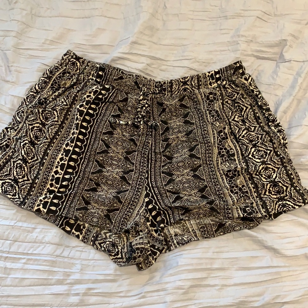 Cute soft flowy shorts